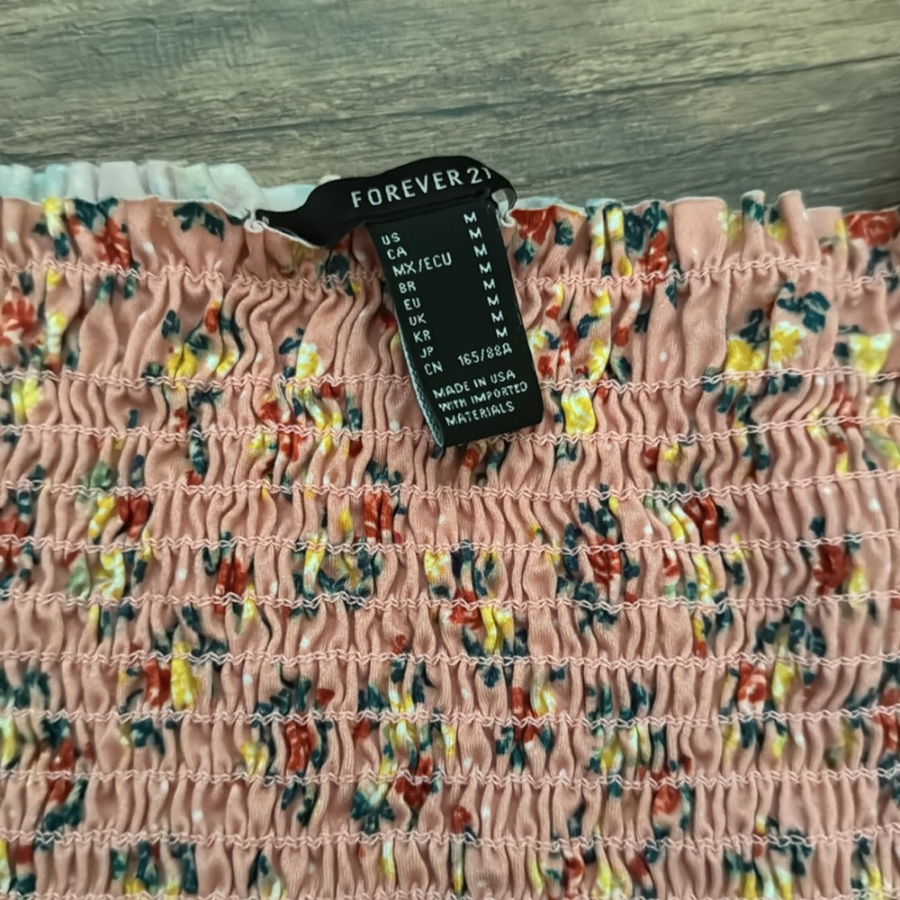 Medium Off Shoulder Crop - Picture 3 of 4